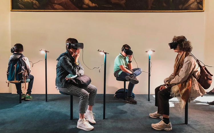 Come rivoluzionare il turismo con la realtà aumentata: esperienze interattive e coinvolgenti per i viaggiatori